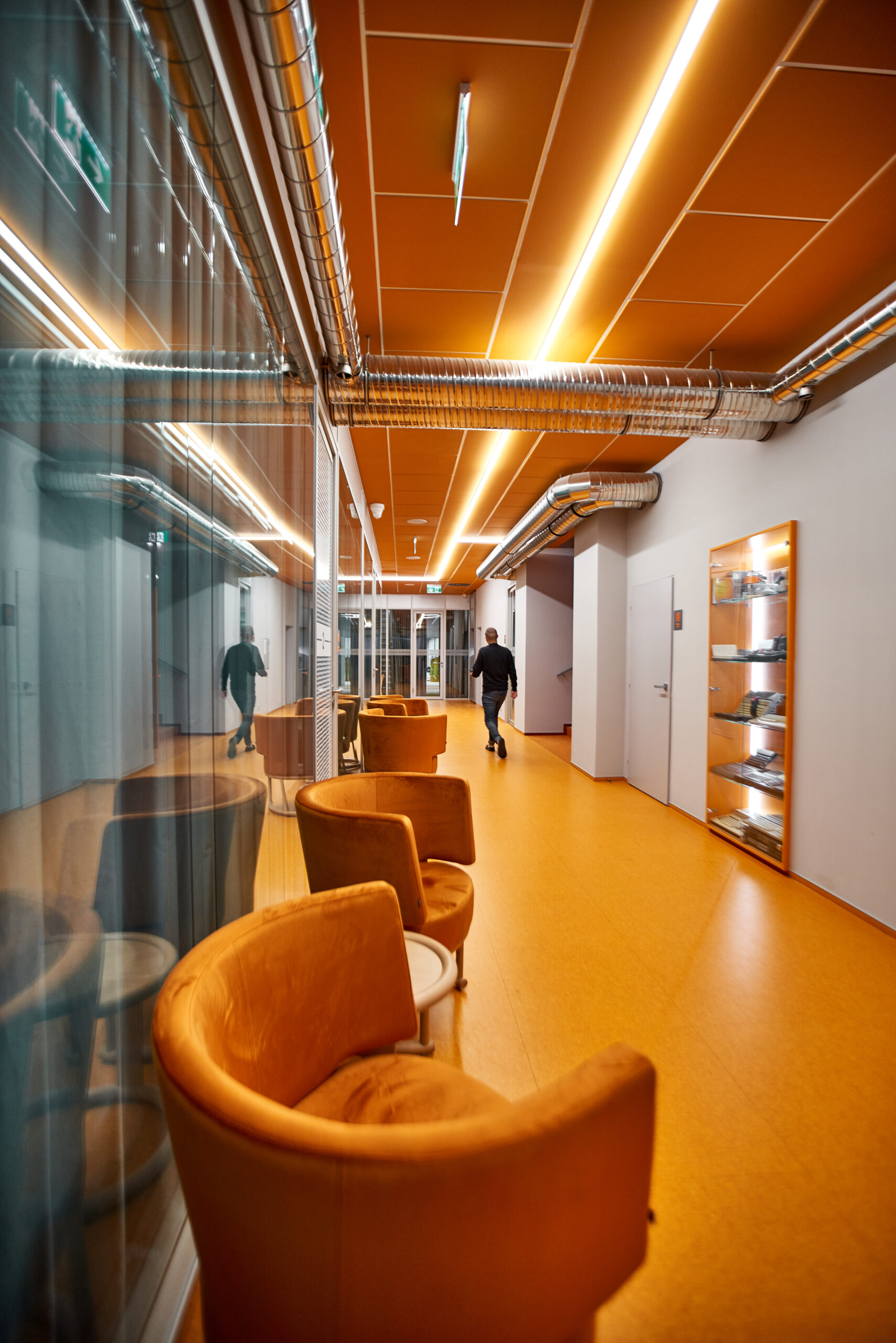 liberec, administrativní budova, návrh interiéru, vít lopatovský, architekt, návrh veřejných prostor