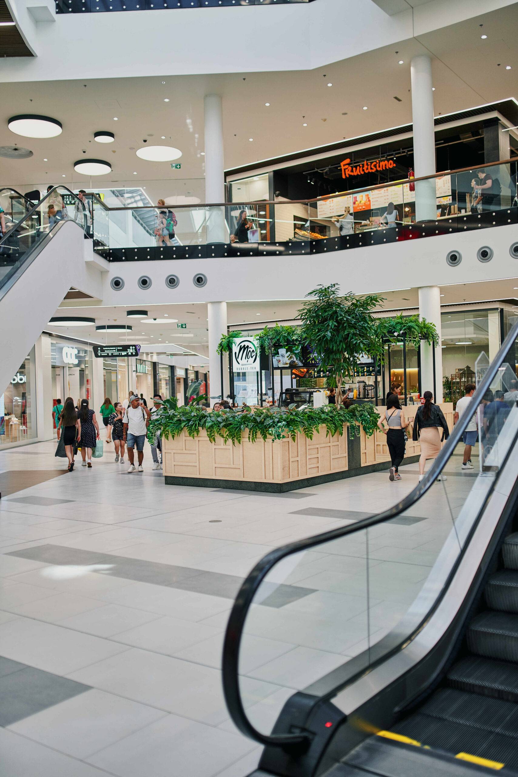liberec, návrh interiéru, gastro, občerstvení, bubbletea, kavárna, obchodní centrum, architekt, studie, realizace, vít lopatovský