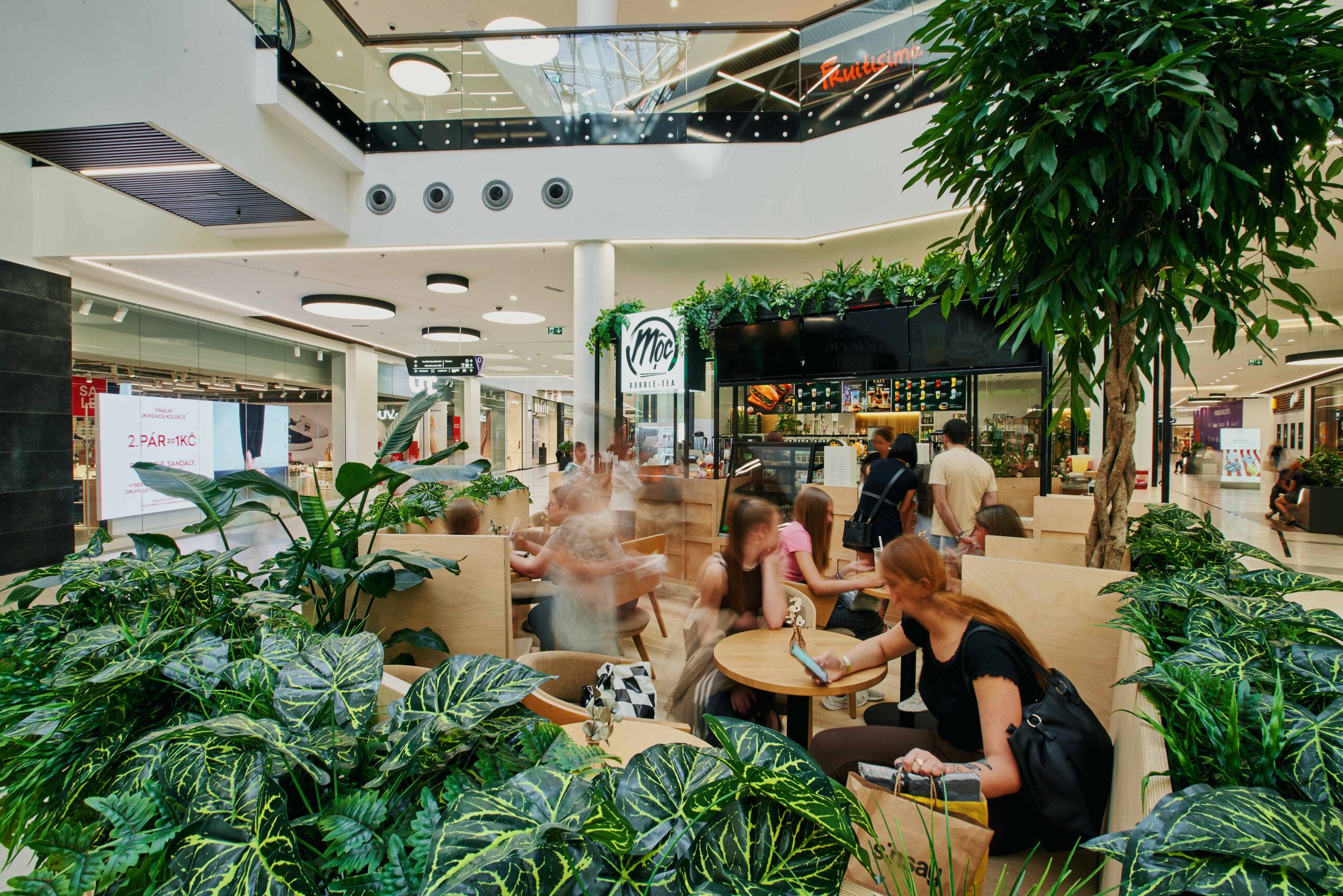 liberec, návrh interiéru, gastro, občerstvení, bubbletea, kavárna, obchodní centrum, architekt, studie, realizace, vít lopatovský