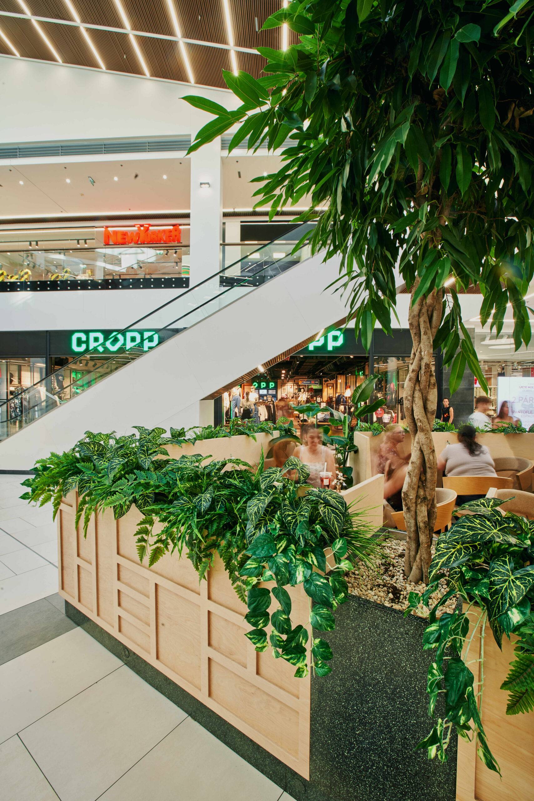 liberec, návrh interiéru, gastro, občerstvení, bubbletea, kavárna, obchodní centrum, architekt, studie, realizace, vít lopatovský