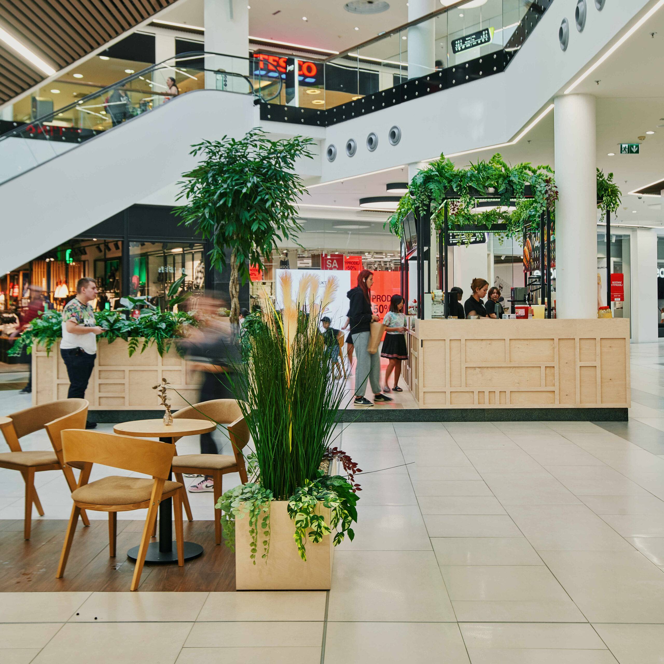 liberec, návrh interiéru, gastro, občerstvení, bubbletea, kavárna, obchodní centrum, architekt, studie, realizace, vít lopatovský