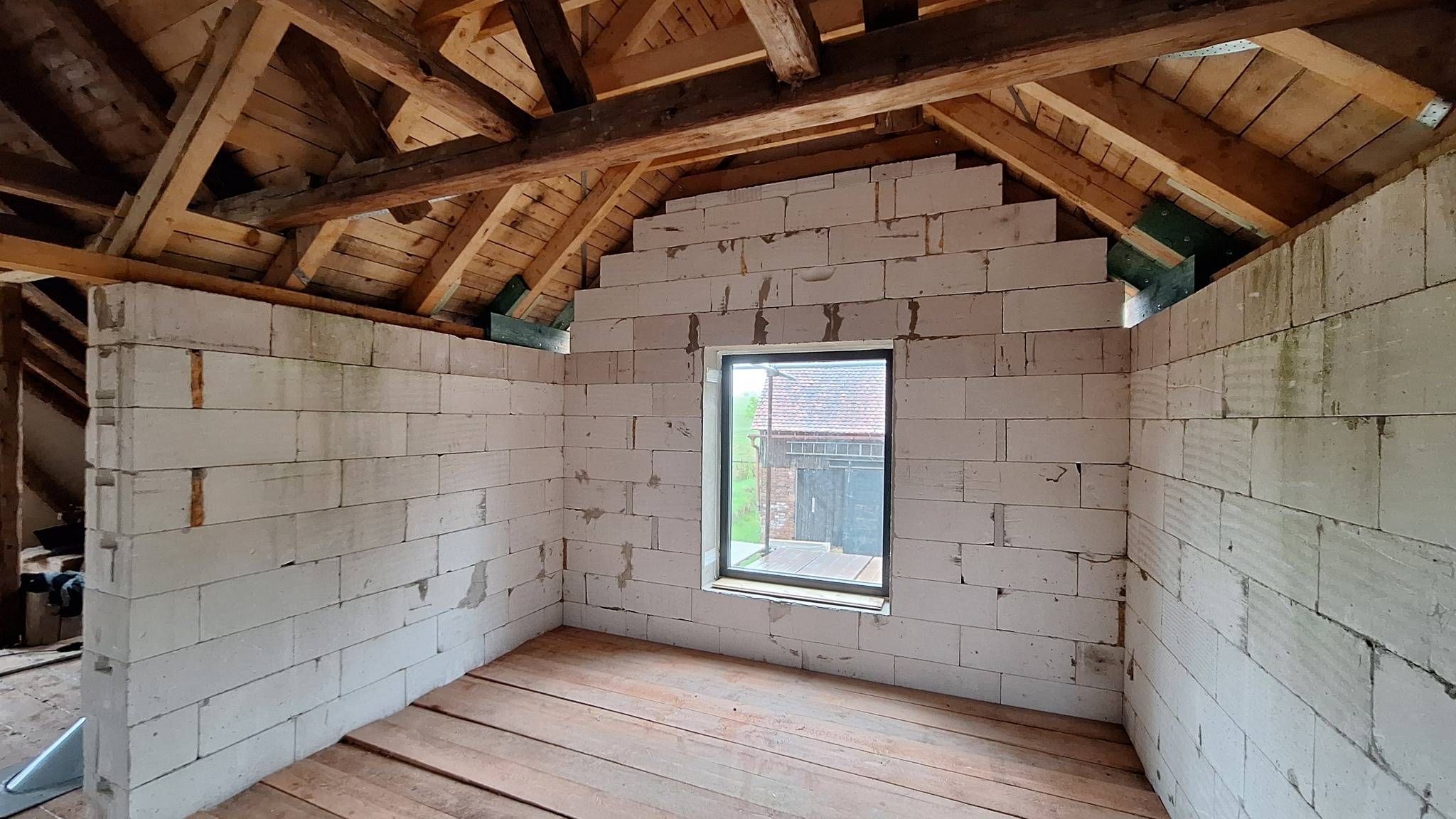 rekonstrukce, rodinný dům, stodola, návrh interiéru, návrh budovy, návrh domu, návrh zahrady, projekt, studie, architekt, Vít Lopatovský, Pertoltice