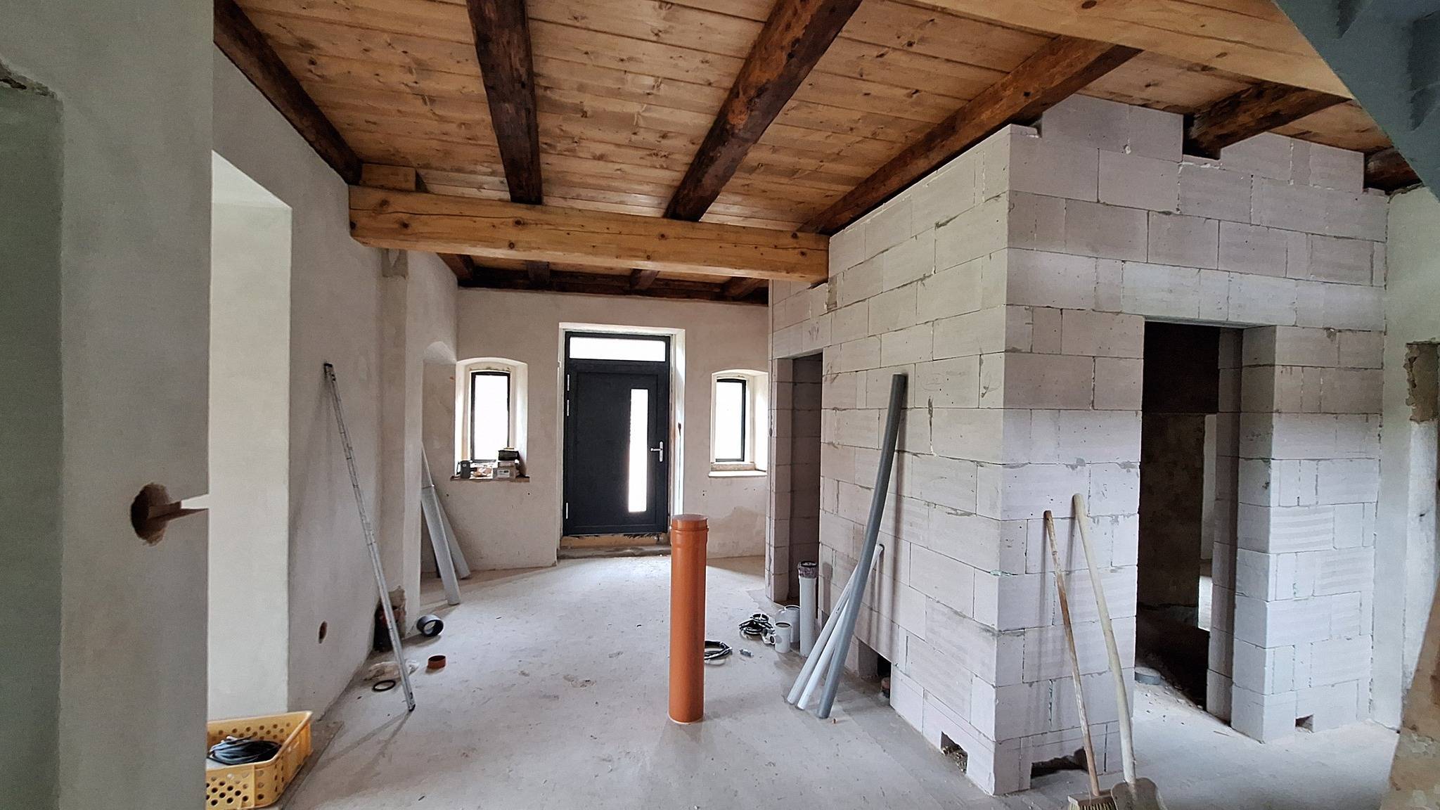 rekonstrukce, rodinný dům, stodola, návrh interiéru, návrh budovy, návrh domu, návrh zahrady, projekt, studie, architekt, Vít Lopatovský, Pertoltice