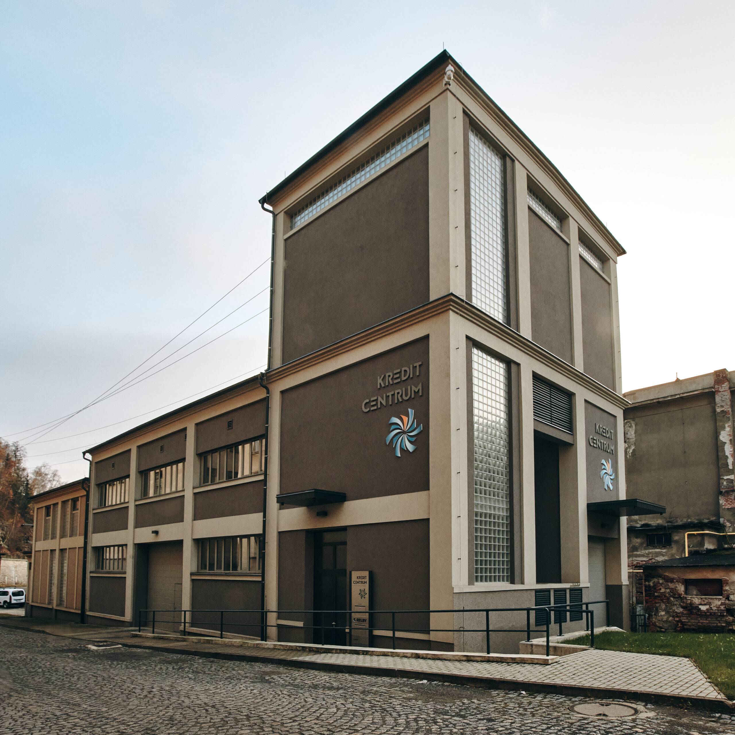 návrh domu, architektonická studie, projekt, návrh, Tanvald, rekonstrukce, elektrárna, Vít Lopatovský